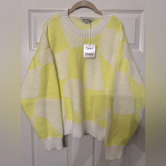 NWT Davi & Dani Neon Lime and White Sweater Oversized Sweater Size M - Picture 6 of 14
